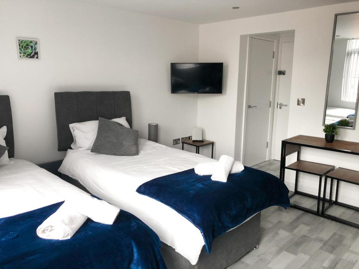 10Min To City - Free Parking - Private Studio - Contractor Friendly Manchester Eksteriør bilde